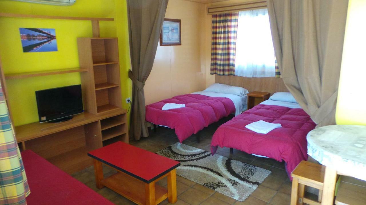 Bungalows Alpha Getafe Ngoại thất bức ảnh