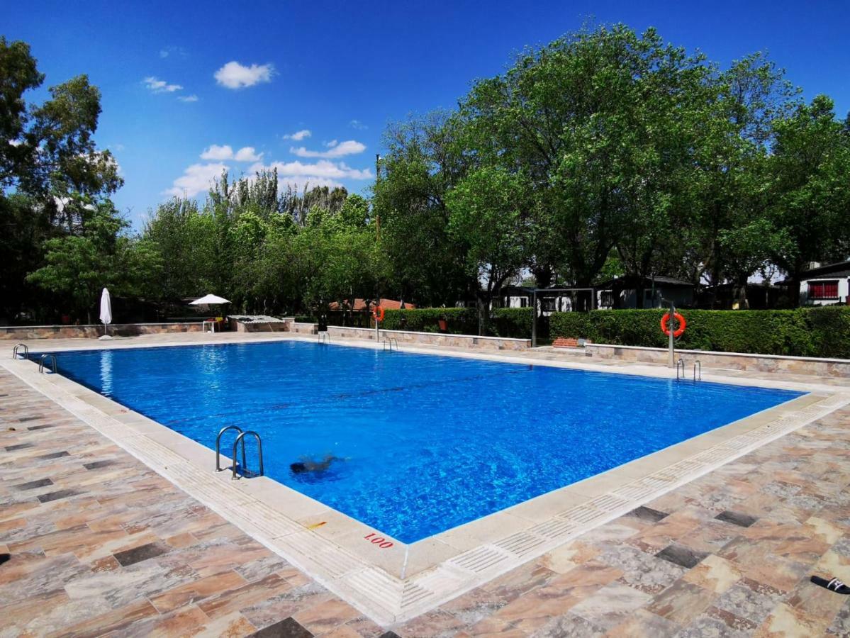 Bungalows Alpha Getafe Ngoại thất bức ảnh